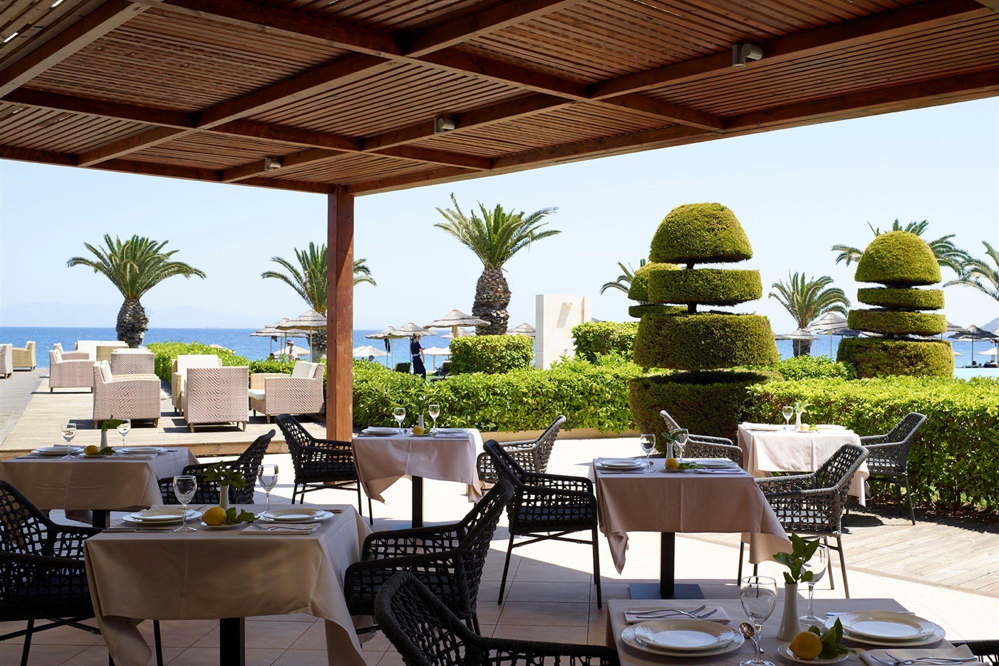 The Ixian Grand & - Adults Only 5* Ixiá