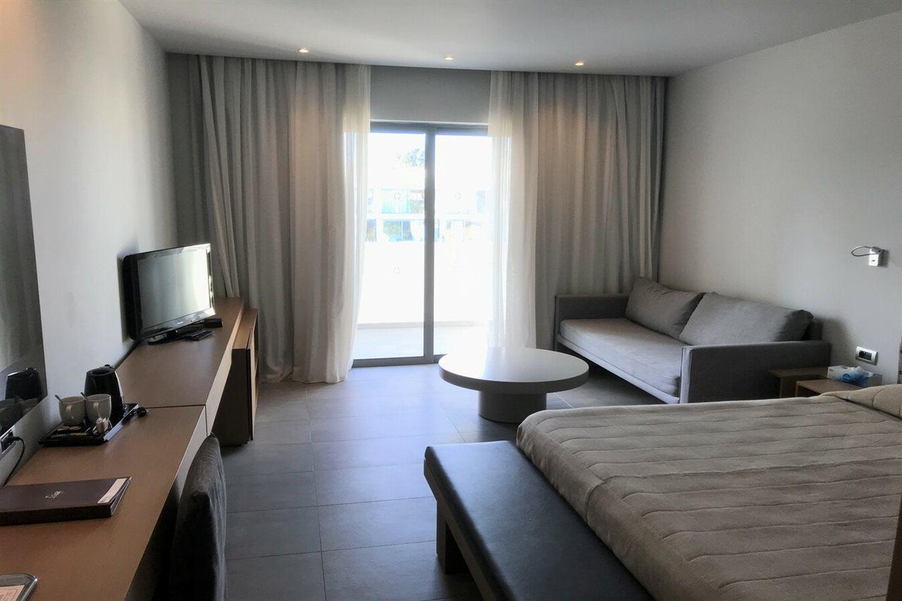 The Ixian Grand & - Adults Only Hotel